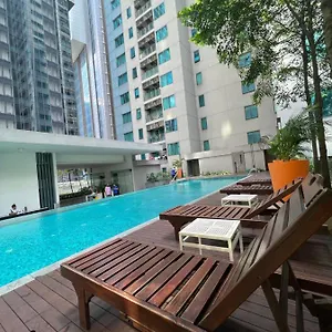 Summer Klcc By Luna , Kuala Lumpur Maleisië