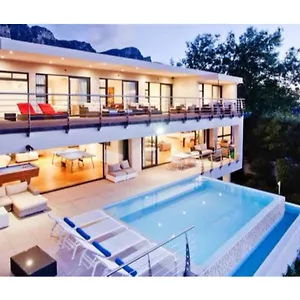 https://geneva-drive-villa.hotels-capetown.com